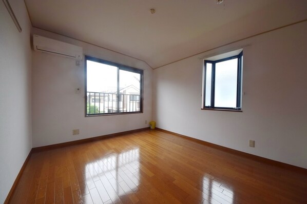 ガーデンプラザ弐番館の物件内観写真